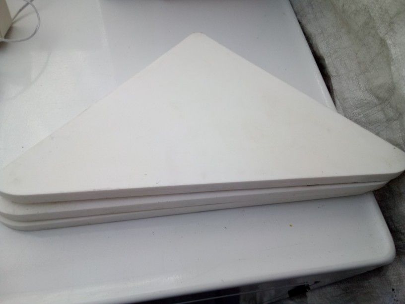 3 Piece Corner Shelves