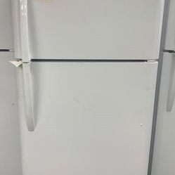 FRIGIDAIRE FFTRTW REFRIGERATOR