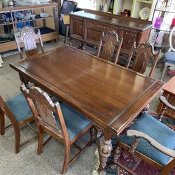 Bernhardt Antique Table And Chairs 