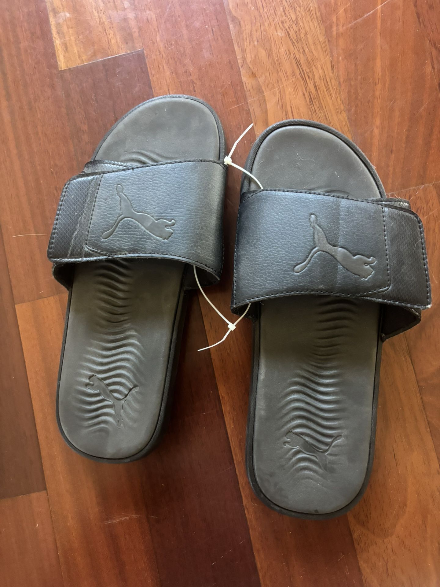 Men’s Size 10 New Puma Slides
