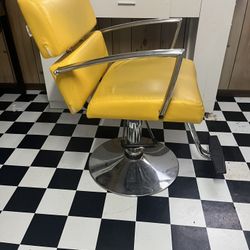 Shampoo Bowl And Styling Chair. 