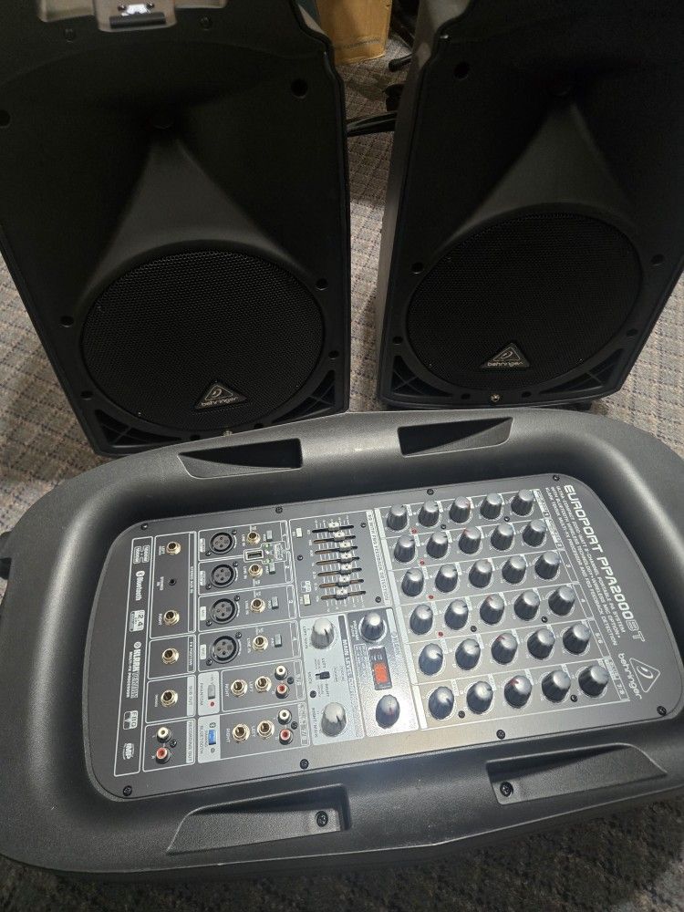 behringer europort ppa2000bt 8-Channel Portable PA System