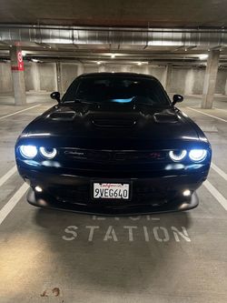 Dodge challenger