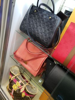 GUCCI , LOUIS VUITTON , ETC HIGH END DESIGNER EMPORIUM!! BEST INVENTORY & BEST PRICES OPEN EVERYDAY OF THE YEAR !!🎒🔥⌚👀👜🔛🔝