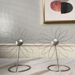 2 Jewelry Stands & 3 Pairs Earrings 