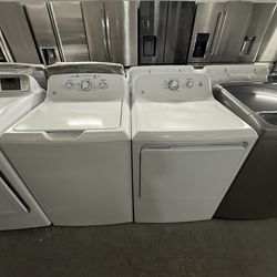 GE Washer And Dryer Set “27 ( Lavadora y Secadora )