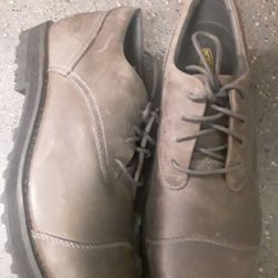 New Mens $129 Keen work or casual shoes Size 9