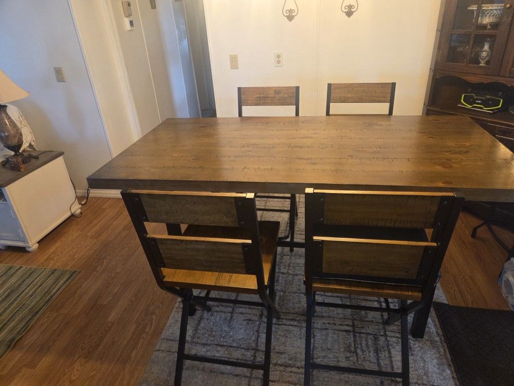 Dining Room Set
