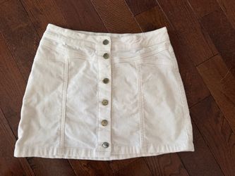 Like New Juniors 11/12 White Corduroy Button-Front Mini Skirt