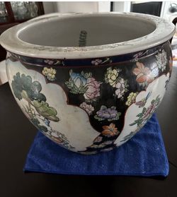Oriental fish bowl / vase 15 in x12