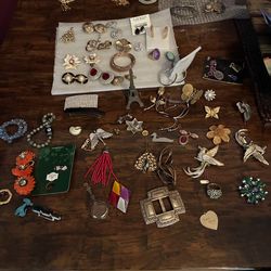 Vintage jewels.  .  Various . Ask for pricing