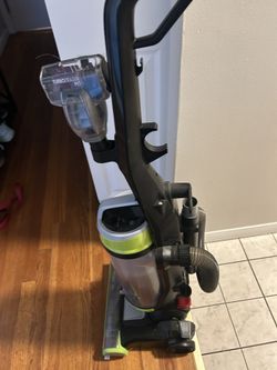 Bissell Swivel Pet Vacuum