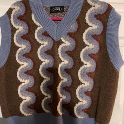 Retro Wavy Sweater Vest by Cider like new and smoke free  Size large 