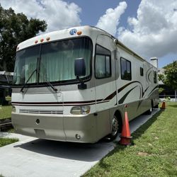1999 Motor Home $32,000