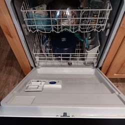 Almost New Whirlpool Dishwasher