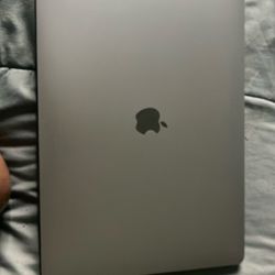 MacBook M5 For Parts