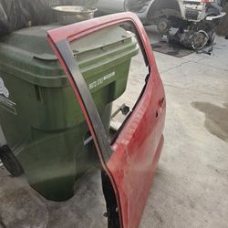 Puerta Trasera Driver Side Tacoma