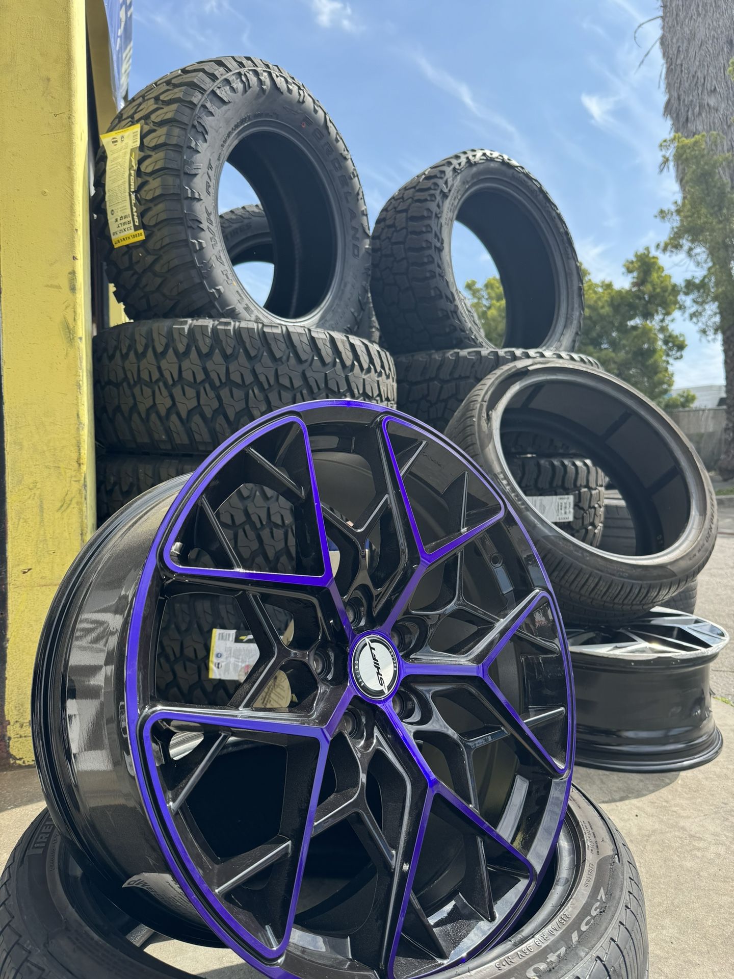‼️🚦20” Gloss Black Mill Purple Shift Wheels 🚦‼️