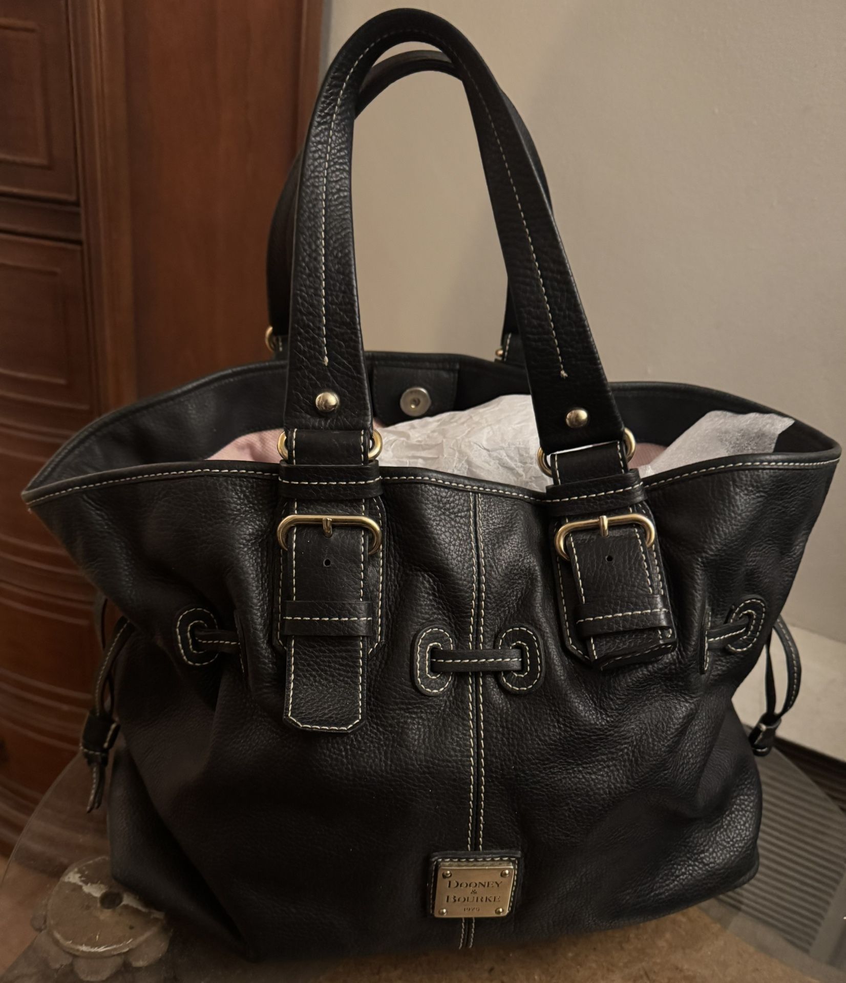 Dooney And Bourke Shoulder Bag
