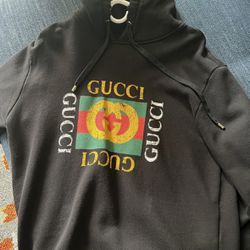Gucci Oversize Sweatshirt with Gucci Logo (Size M)
