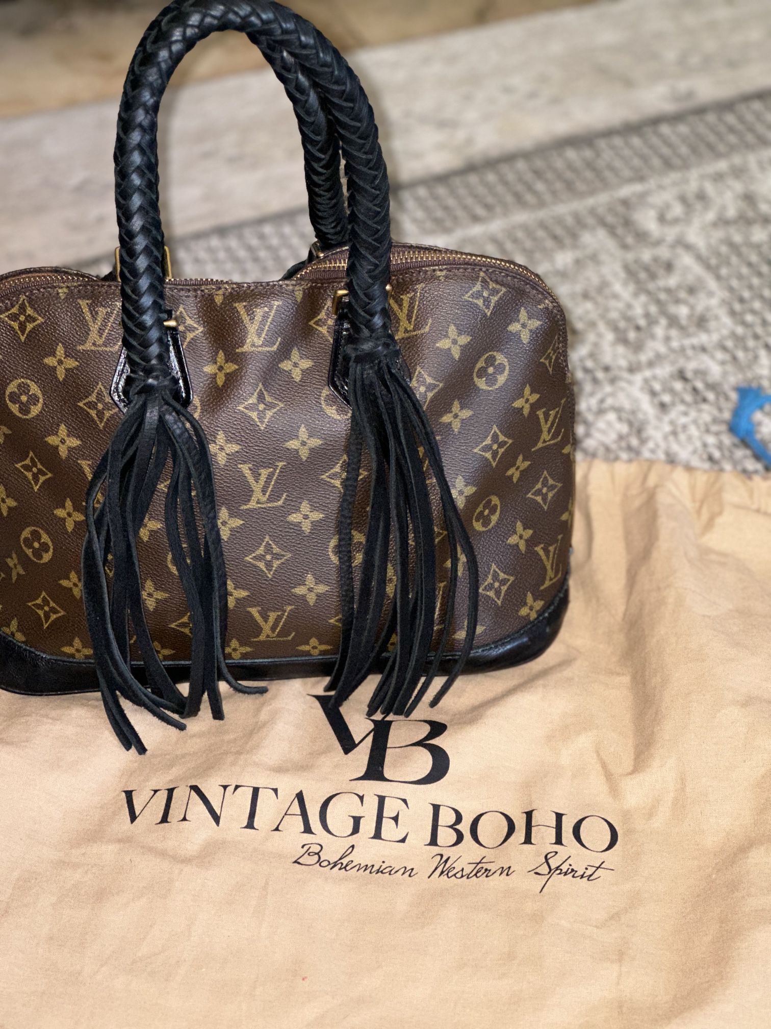 vintage boho bag- Louis Vuitton Sachel
