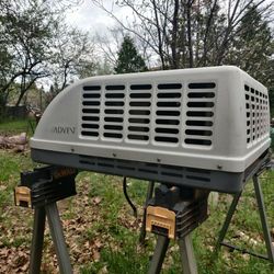 Advent/ RV Roof Top Air Conditioner 