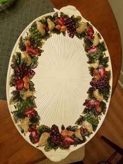 Oval serving tray