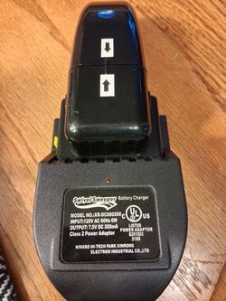 Swivel Sweeper  Battery Charger  New