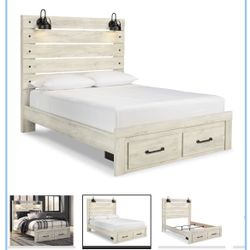 King Panel Bed Frame + 2 Nightstands — Excellent Condition