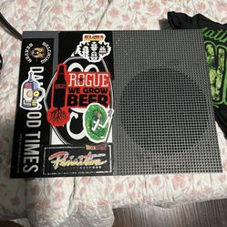 Used Xbox one With Controller