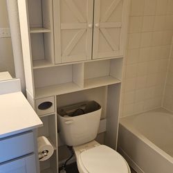 Bathroom cabinet