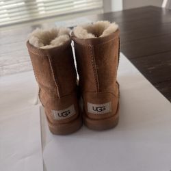 UGG Tab Toddler Size 9c 