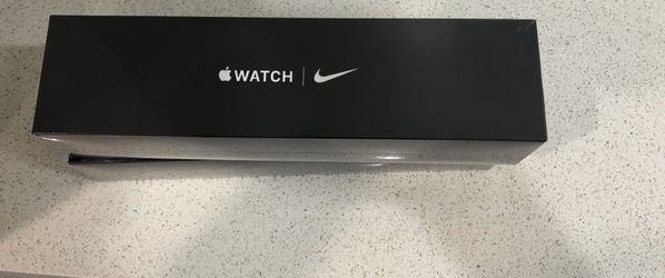 Brandnew Apple Watch Nike series 5 40mm GPS +Cellular