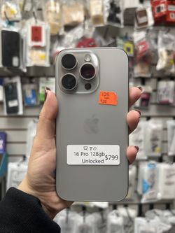 Factory Unlocked Iphone 16 pro 128 gb comes with store warranty 