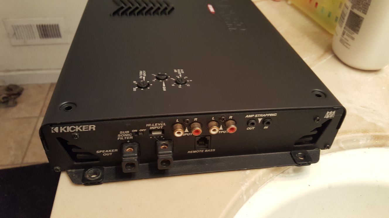 Kicker kx1200.1 old school amp very strong for Sale in Pleasant Hill
