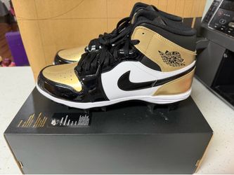 Football cleats ( Jordan 1 Mid TD)