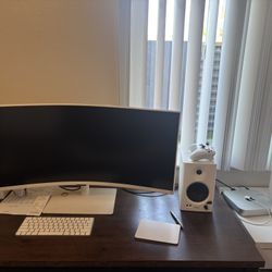 iMac Mini Apple Keyboard Trackpad Samsung Monitor 