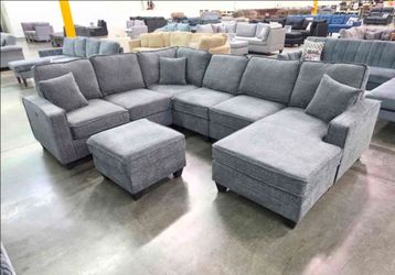 Large Gray Fabric Sectional Sofa with Ottoman