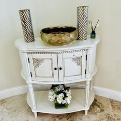 Accent Table