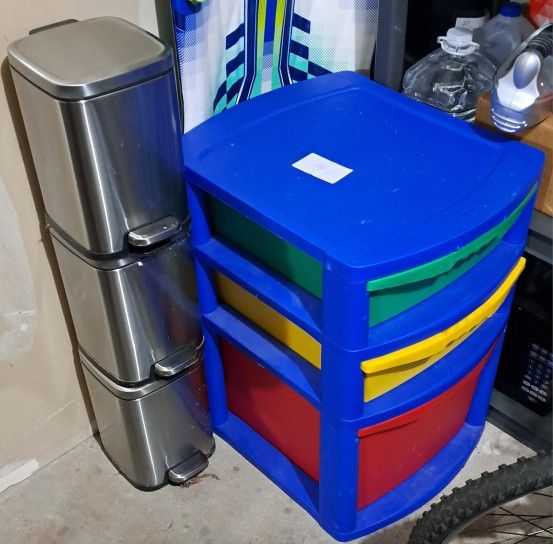 Pending Pickup Free: Drawers and Trash Cans (2)