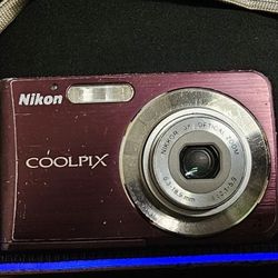 Nikon Coolpix S210