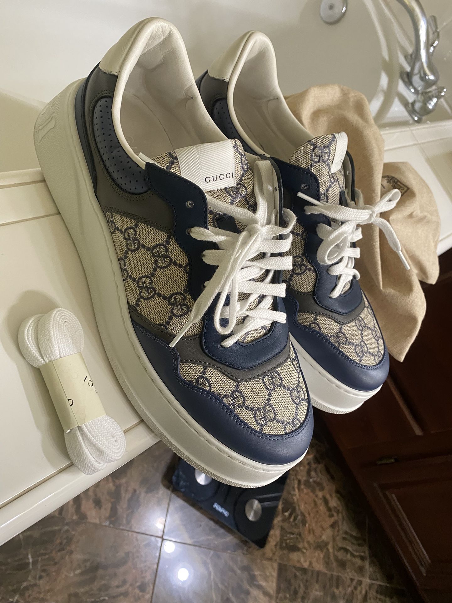 Gucci Sneakers 