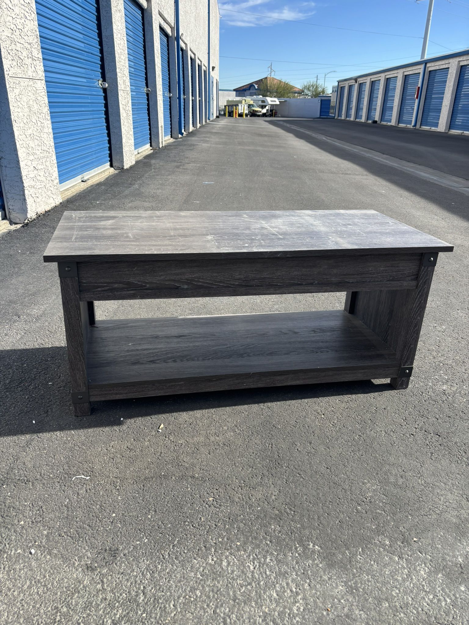 Lift-Top Coffee Table – Like New