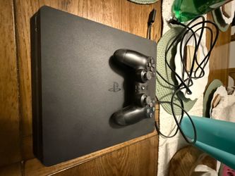 PS4 Slim