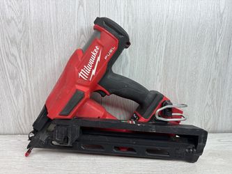 Milwaukee M18 Fuel 15 Gauge Finish Nailer 2839-20 Tool Only (A1G015231)