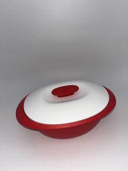 Tupperware Soup Server Bowl 1.8L 7.5 Cup Red White Food Storage Container