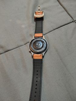 Selling brand new noise Halo premium smartwatch $60