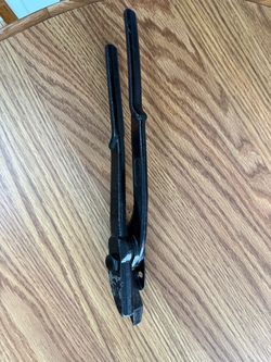 Steel or plastic ban cutters they are like new