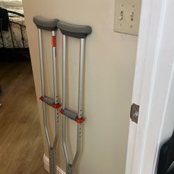 Crutches 