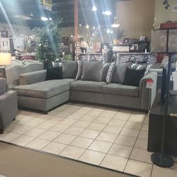 Sectional With Chaise